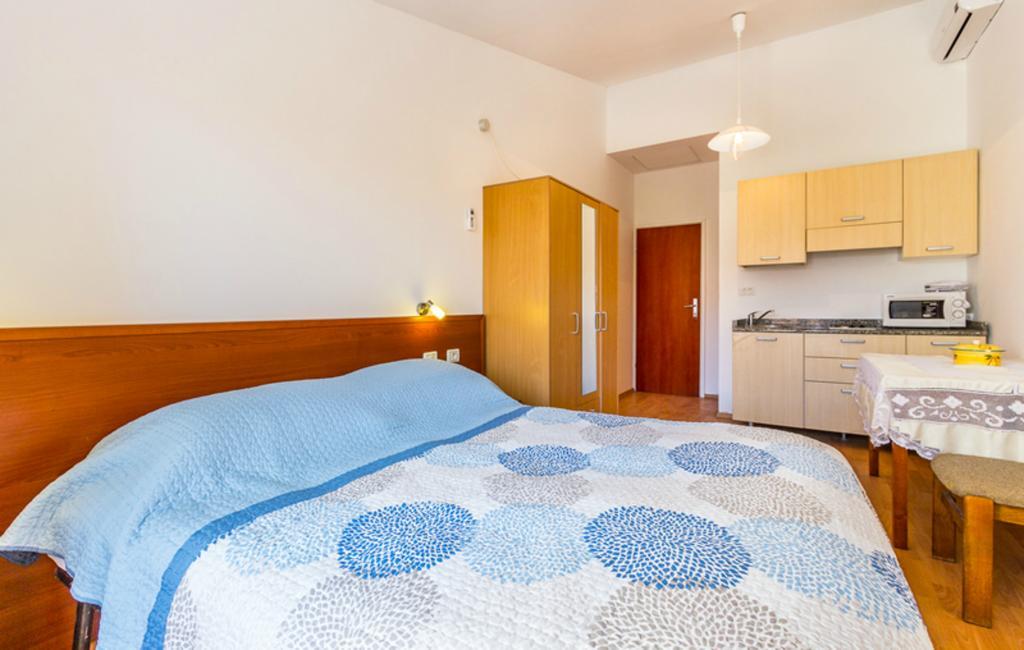 Apartment Mirjana Pula Pokój zdjęcie